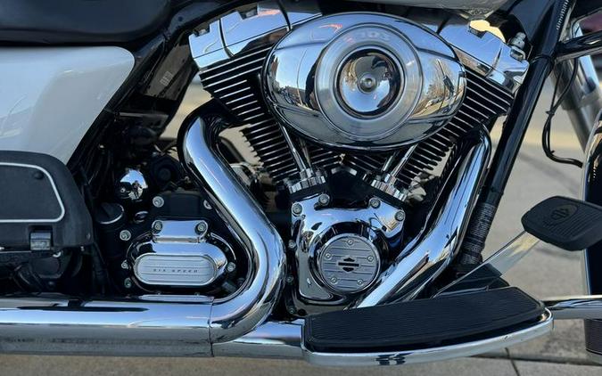 2012 Harley-Davidson® FLHTC - Electra Glide® Classic