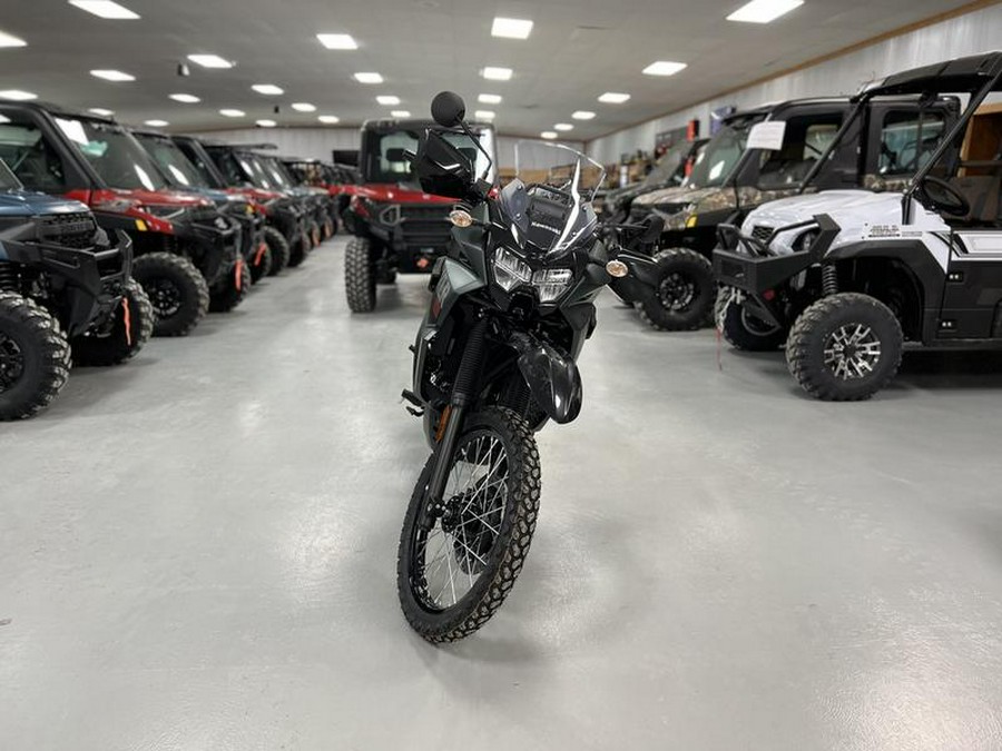 2025 Kawasaki KLR®650 Metallic Matte Old School Green ABS