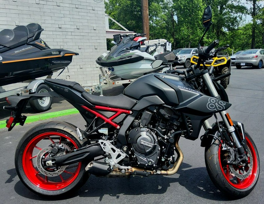 2025 Suzuki GSX-8S