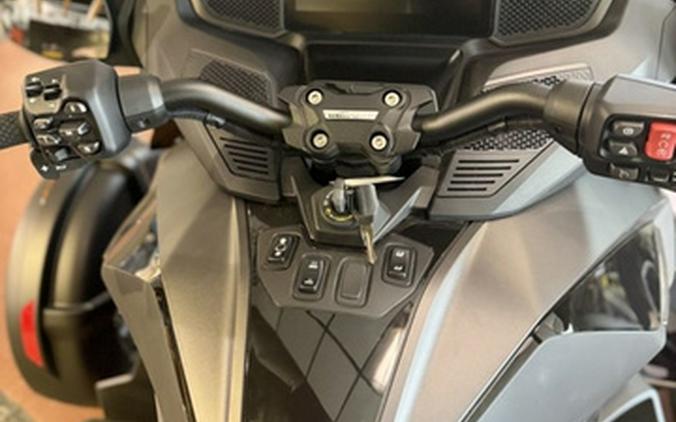 2026 Can-Am Spyder RT Limited Dark