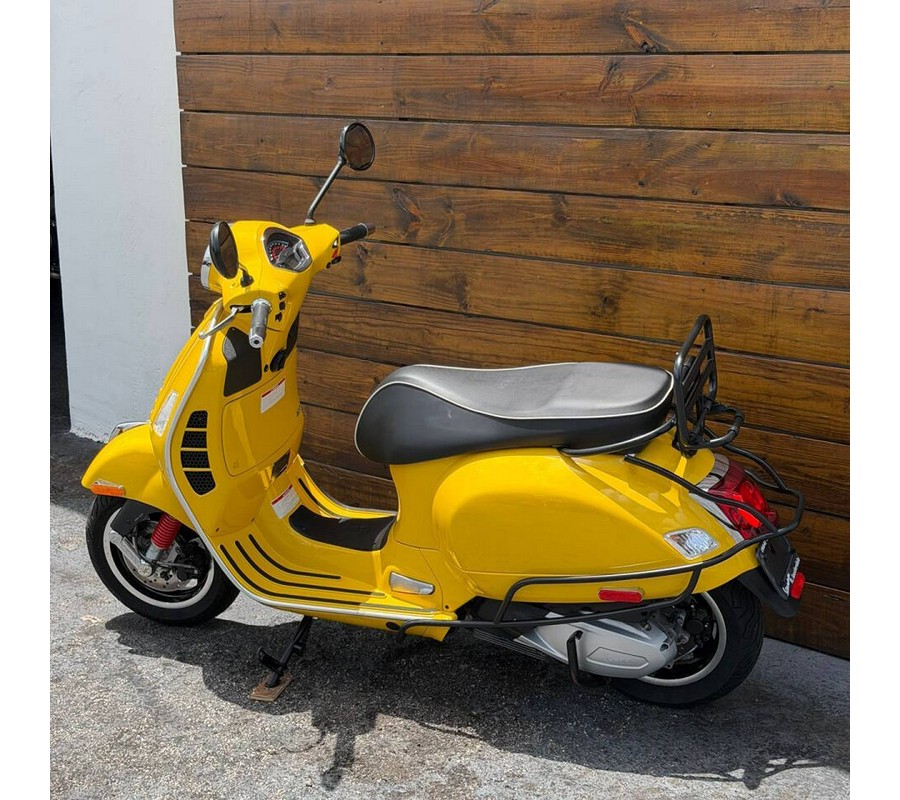 2022 Vespa GTS SUPER 300 HPE