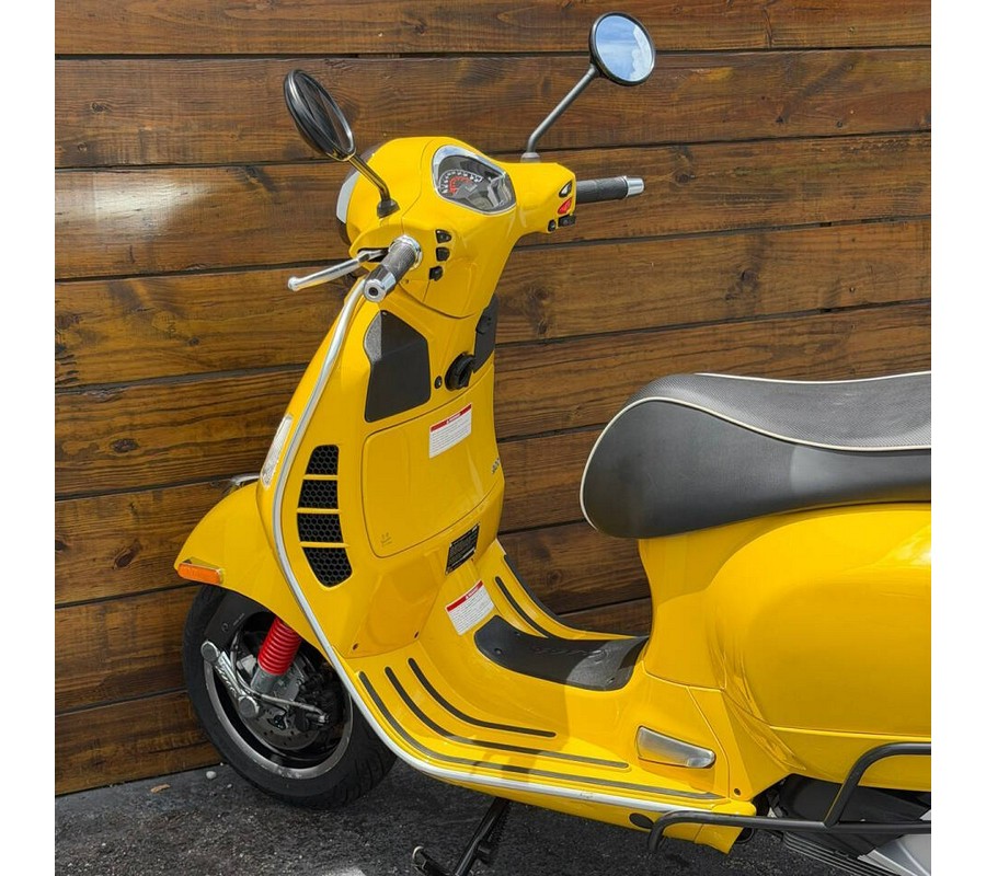 2022 Vespa GTS SUPER 300 HPE