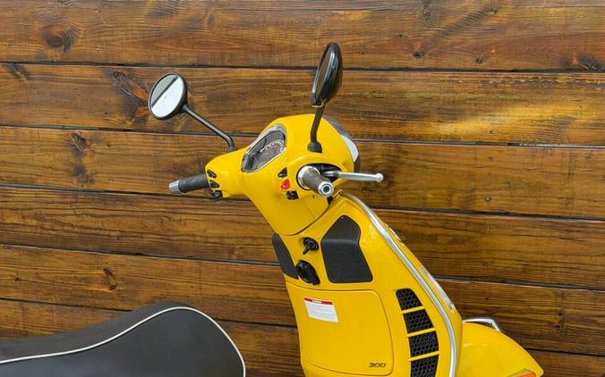 2022 Vespa GTS SUPER 300 HPE