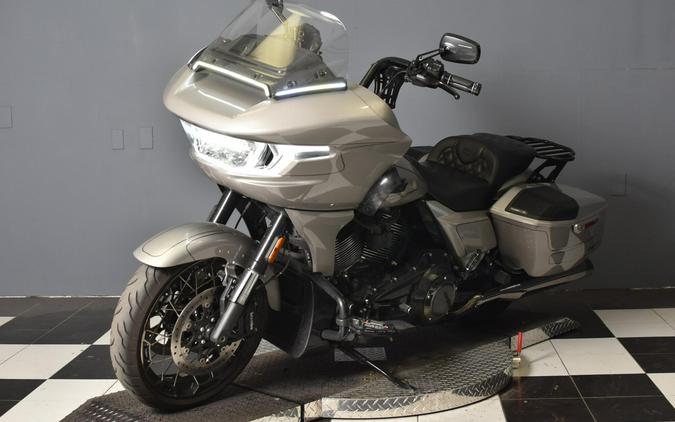 2023 Harley-Davidson CVO Road Glide Dark Platinum w/Pinstripe