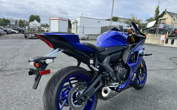 2025 Yamaha YZF R7