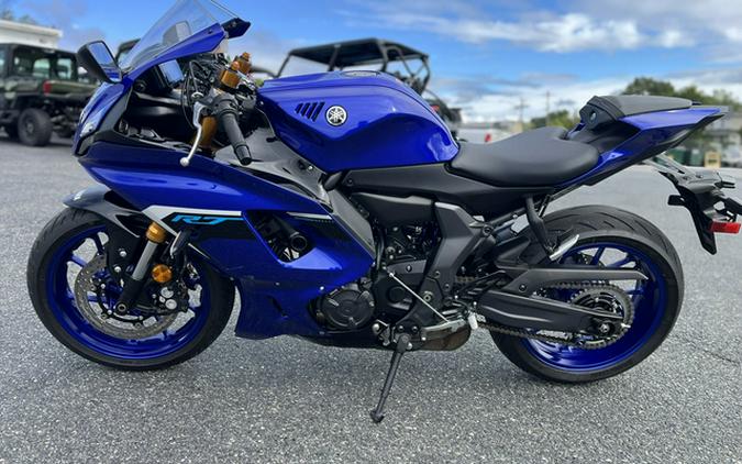 2025 Yamaha YZF R7