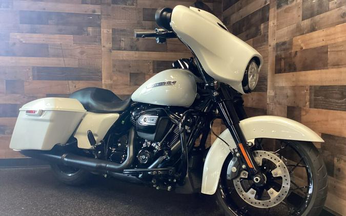 2020 Harley-Davidson Street Glide Special Stone Washed White Pearl FLHXS