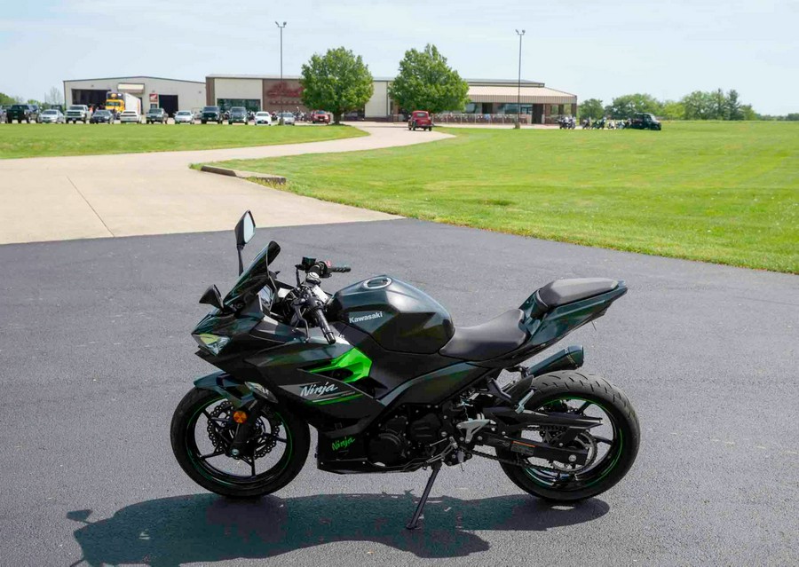 2023 Kawasaki Ninja 400 ABS