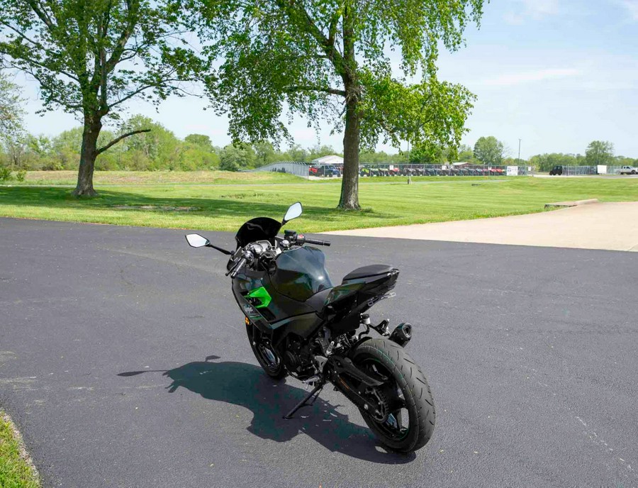 2023 Kawasaki Ninja 400 ABS