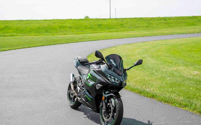 2023 Kawasaki Ninja 400 ABS