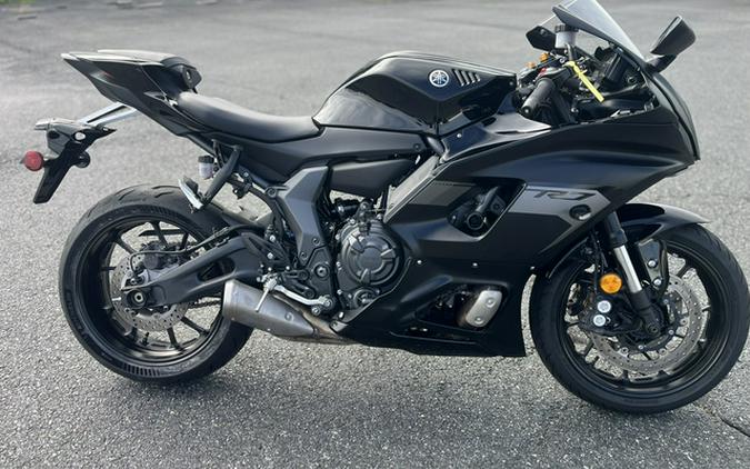 2025 Yamaha YZF R7