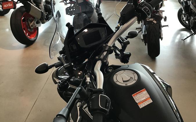 2023 Moto Guzzi V85 TT Guardia D’onore