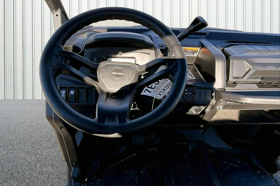 2025 Can-Am Defender XT HD7