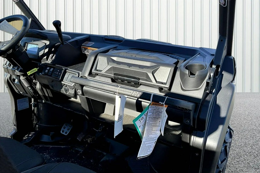 2025 Can-Am Defender XT HD7