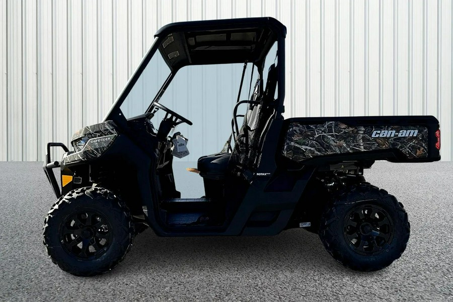 2025 Can-Am Defender XT HD7