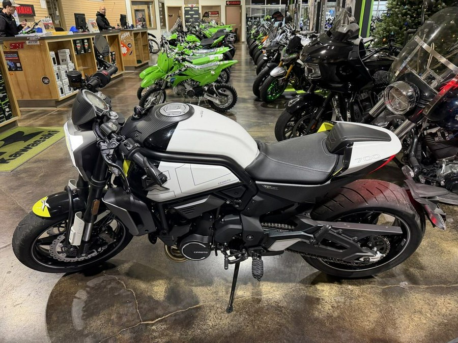 2022 CFMOTO 700CL-X Sport