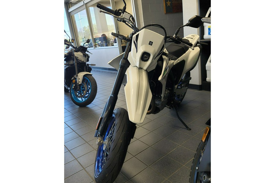 2025 Suzuki DR-Z4SM - CASH or NON special financing pricing