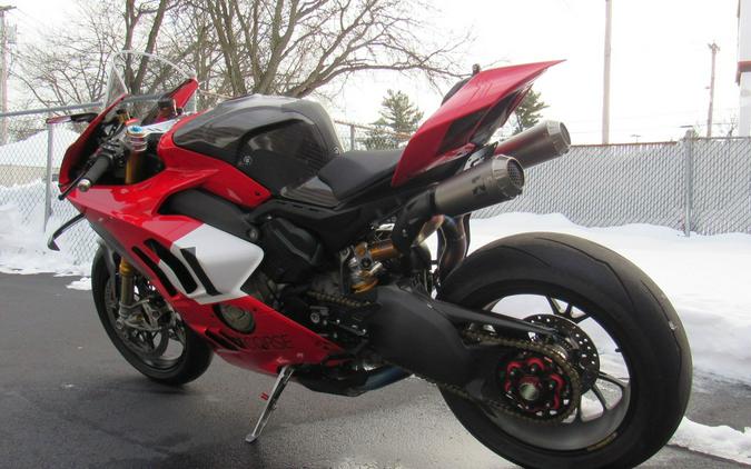 2024 Ducati Panigale V4 R