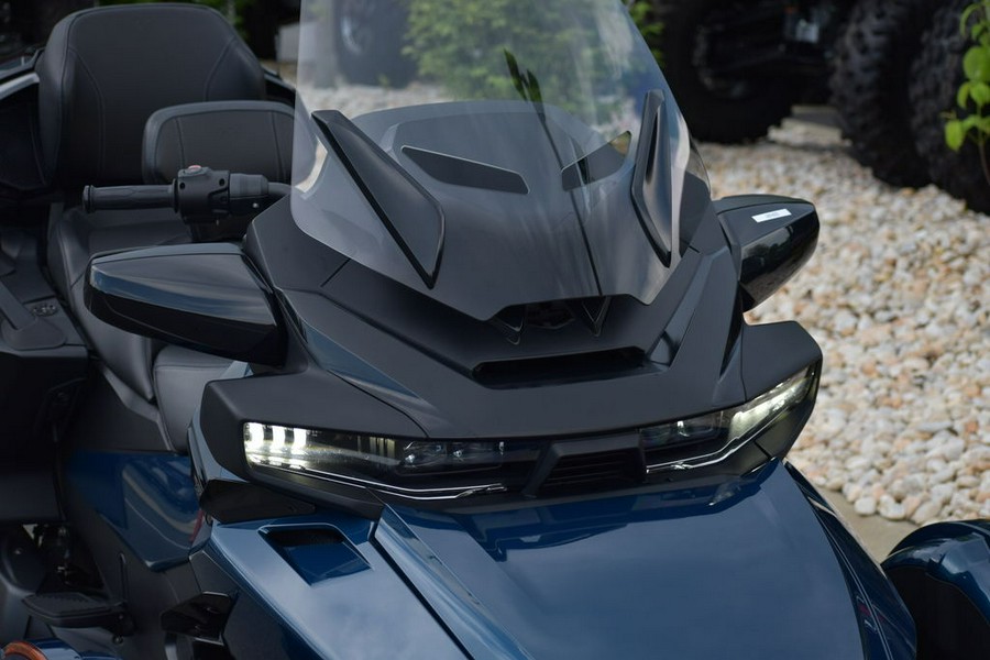 2020 Can-Am® Spyder® RT Limited Dark