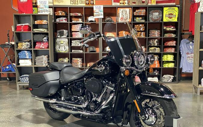 2020 Harley-Davidson FLHCS - Heritage Classic 114