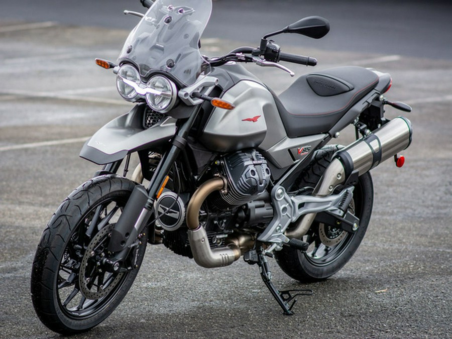 2025 Moto Guzzi V85 Strada