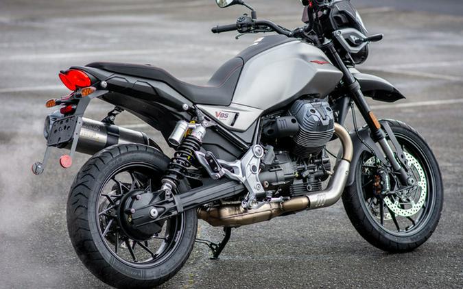 2025 Moto Guzzi V85 Strada