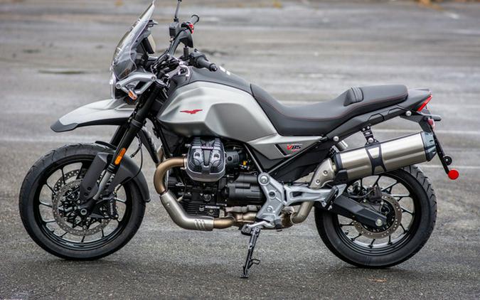 2025 Moto Guzzi V85 Strada
