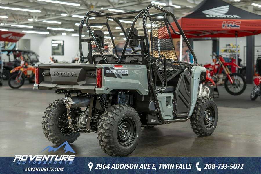 2026 Honda SXS520M2T