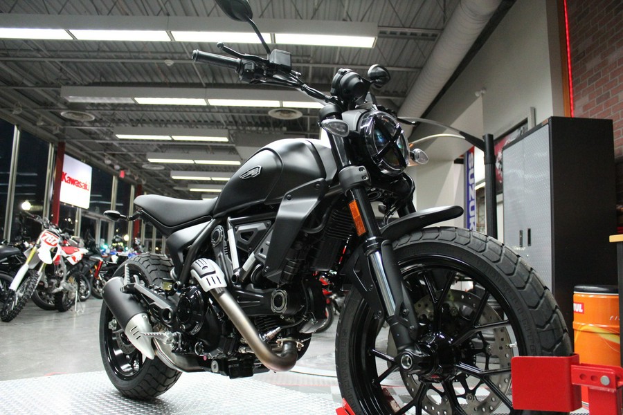 2025 Ducati Scrambler Icon Dark - Demo