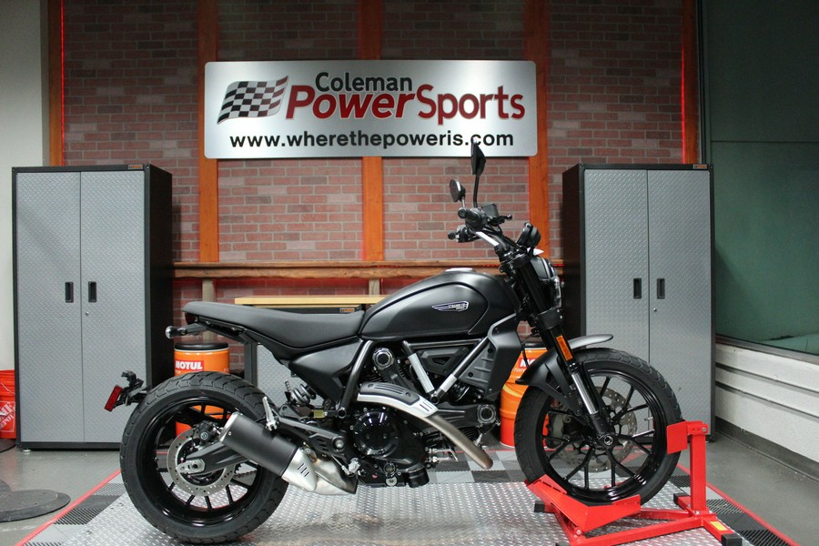 2025 Ducati Scrambler Icon Dark - Demo