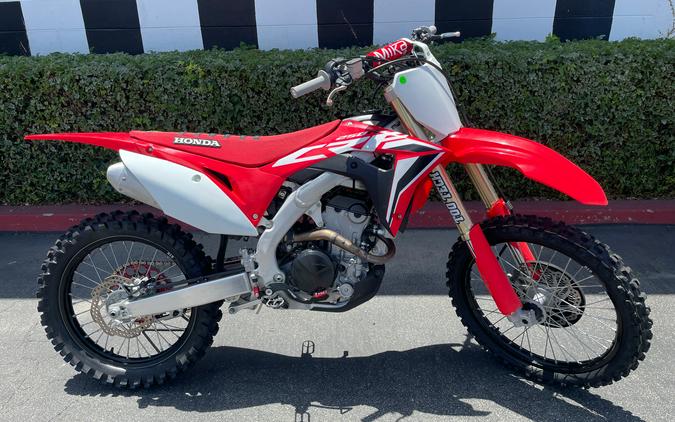 2020 Honda CRF250R Review: National Track Tested (12 Fast Facts)