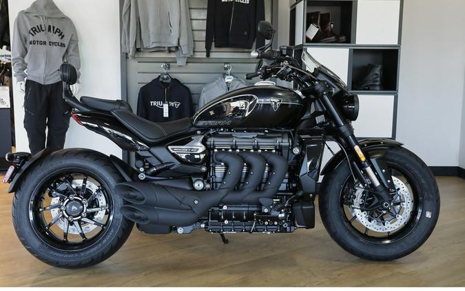 2025 Triumph Rocket 3 Storm Lineup Review [GT and R Models]