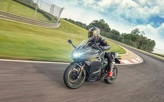 2021 Kawasaki Ninja® 400 ABS