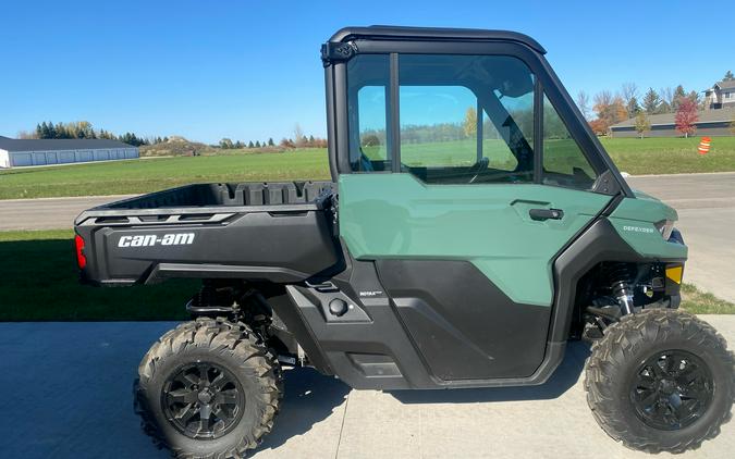 2026 Can-Am Defender DPS CAB HD10