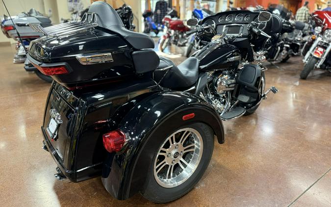 FLHTCUTG 2014 Tri Glide Ultra