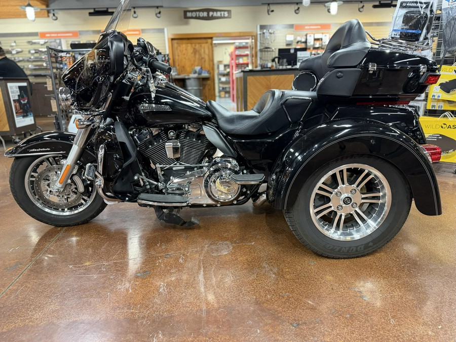 FLHTCUTG 2014 Tri Glide Ultra