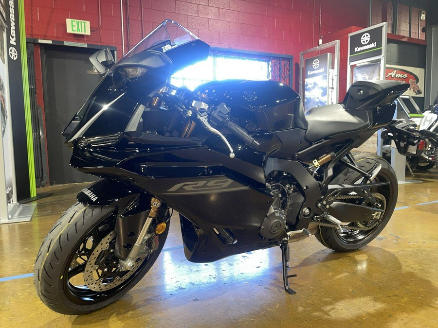2027 Yamaha YZF-R9