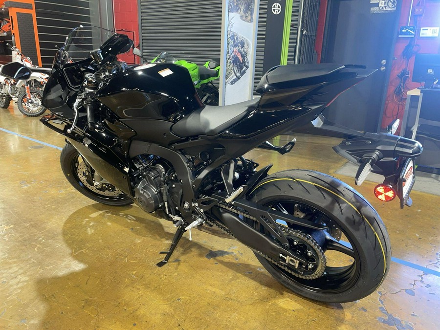 2027 Yamaha YZF-R9