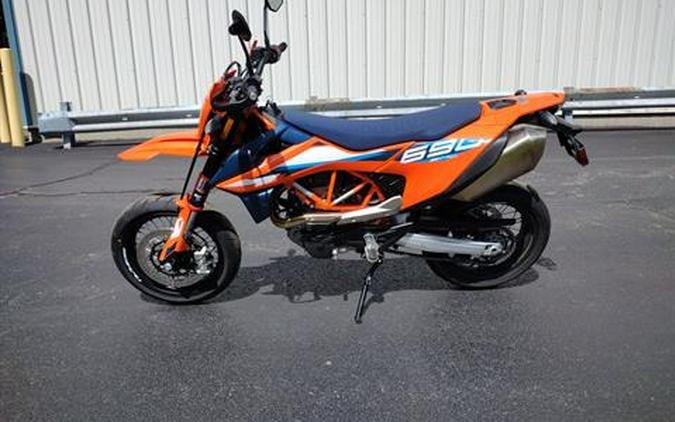 2024 KTM 690 SMC R