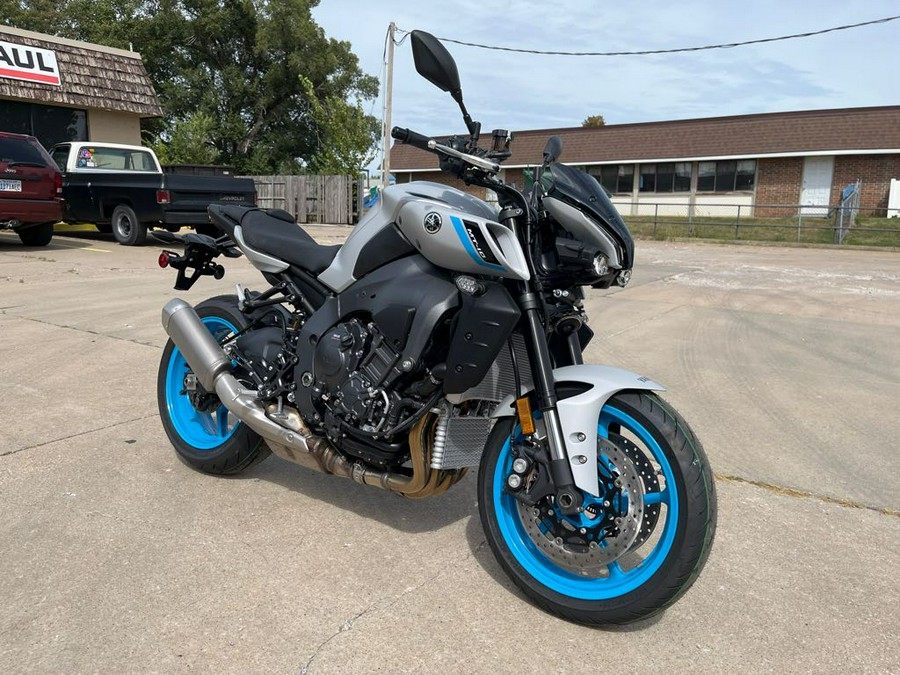 2025 Yamaha MT 10
