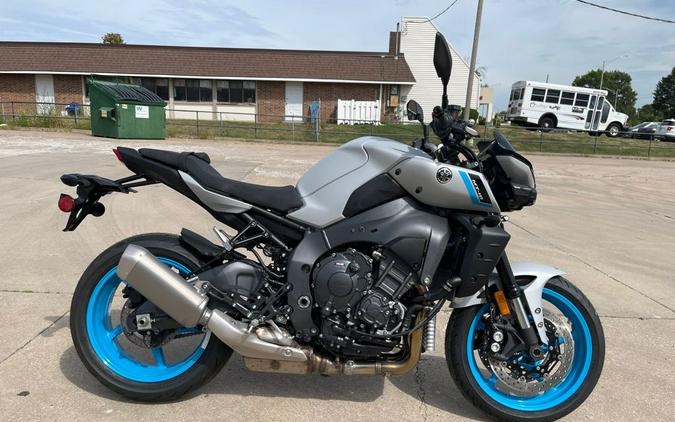 2025 Yamaha MT 10