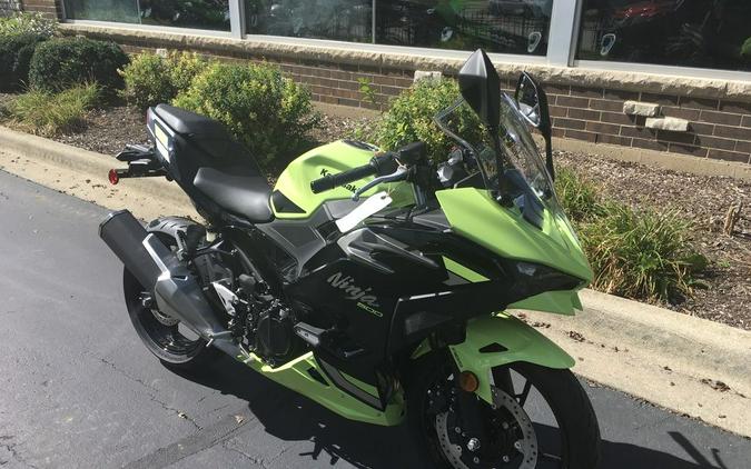 2026 Kawasaki Ninja® 500 SE ABS