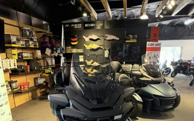 2026 Can-Am Spyder RT Limited Dark