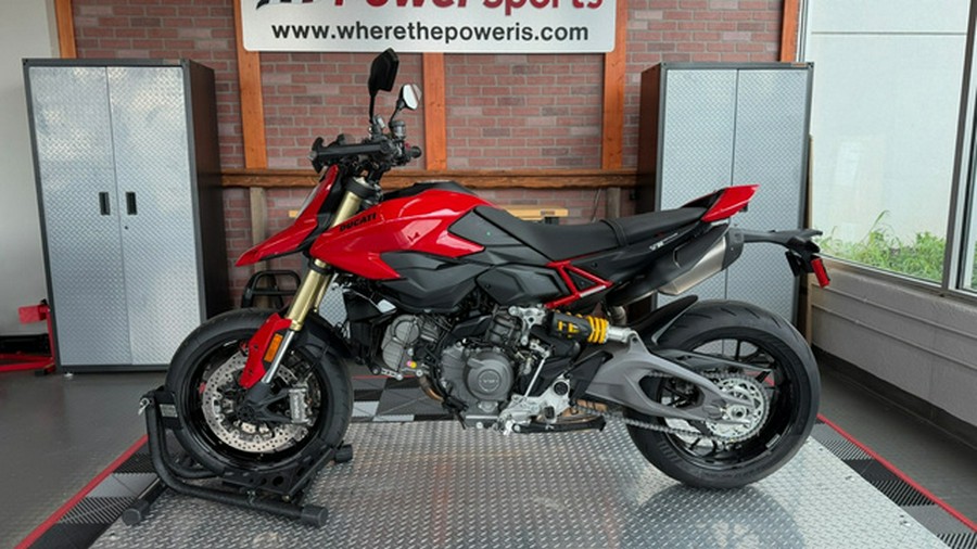 2026 Ducati Hypermotard V2
