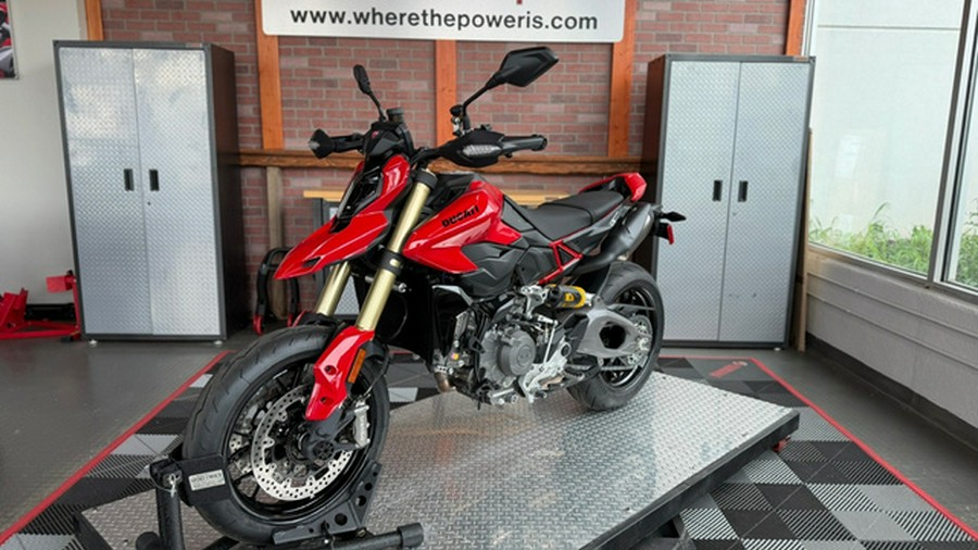 2026 Ducati Hypermotard V2