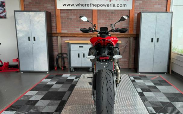 2026 Ducati Hypermotard V2