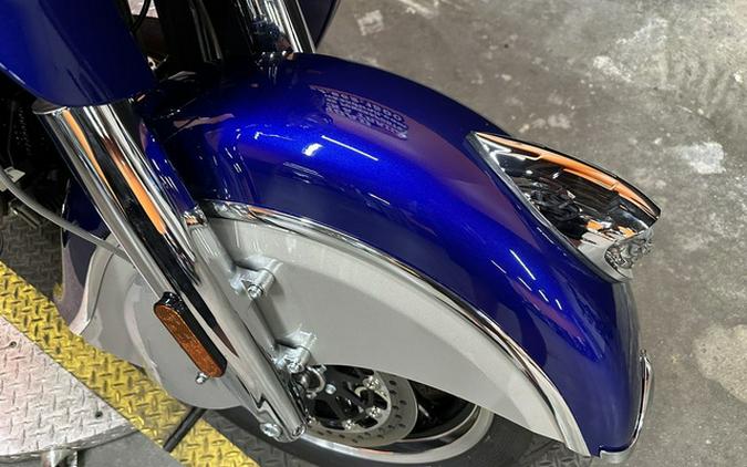 2024 Indian Roadmaster Spirit Blue Metallic/Silver Quartz Met