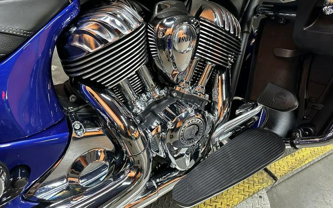 2024 Indian Roadmaster Spirit Blue Metallic/Silver Quartz Met