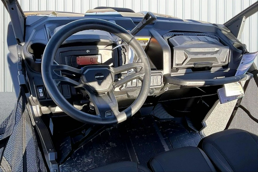 2025 Can-Am Defender XT HD9