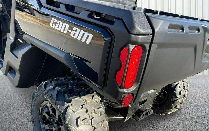 2025 Can-Am SSV DEF XT 62 HD9 BK 25 XT HD9